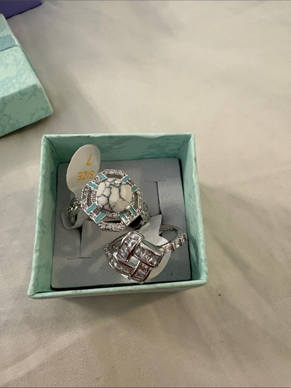 Silver-Tone White Howlite Statement Ring - Size 7